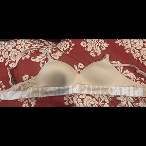 Victoria’s secret pink bra